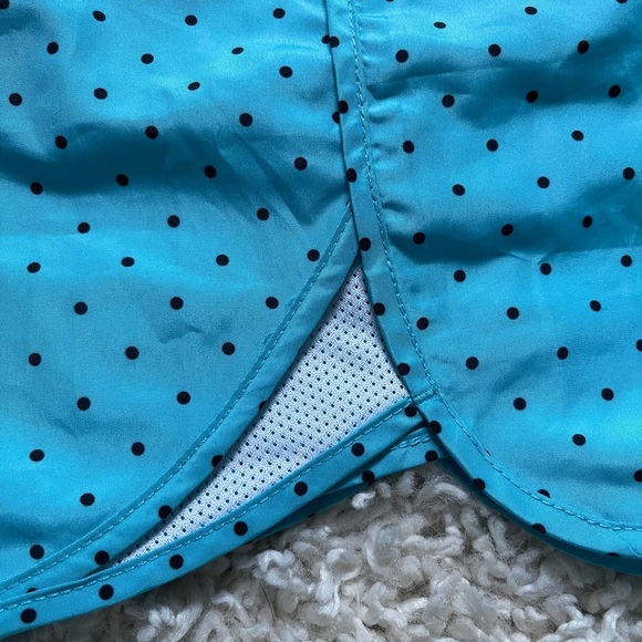 Puma Running Shorts - Picture 3 of 6